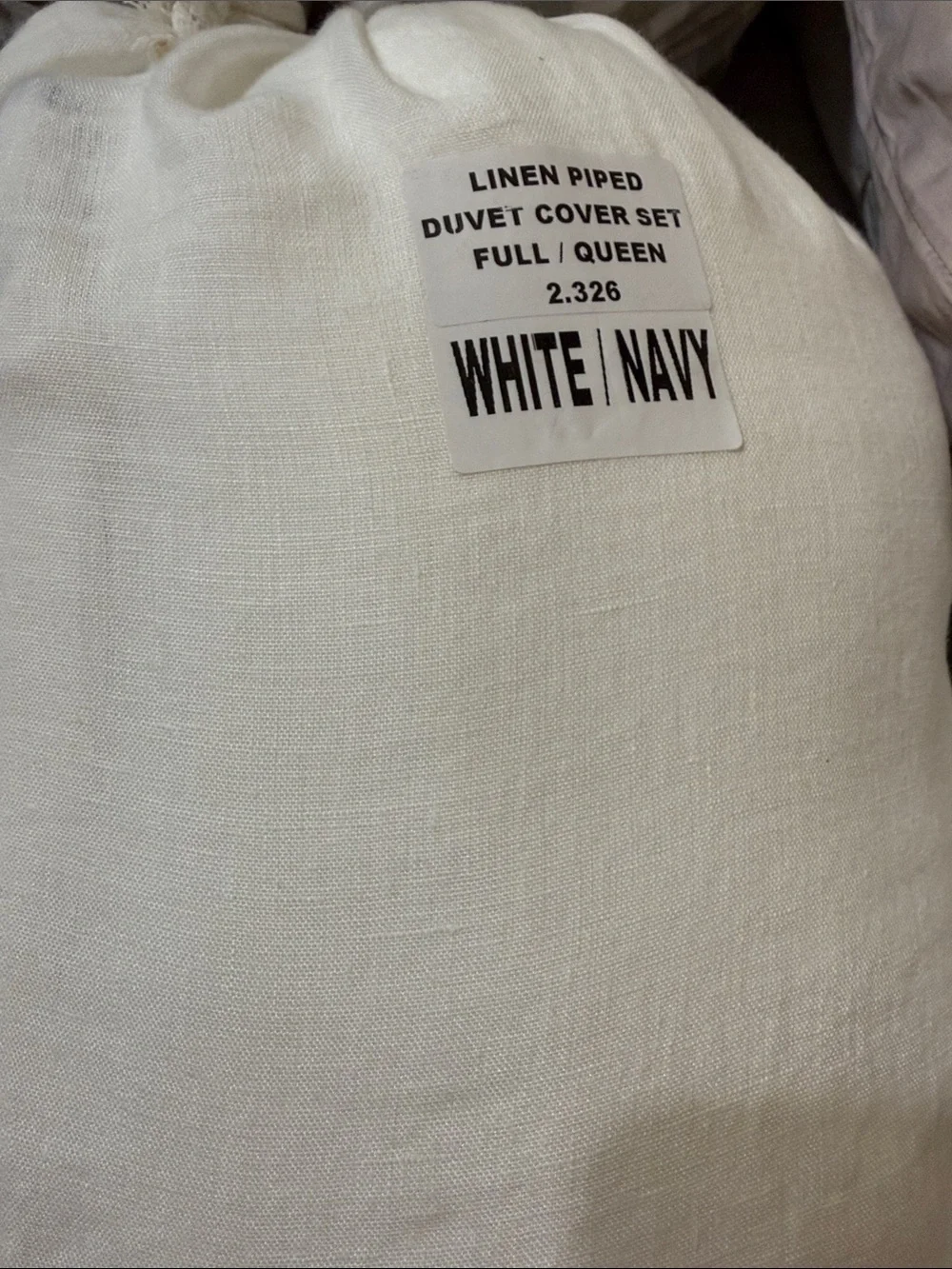 NWOT European Linen White Duvet Cover Set with Navy Piping - Retail $190